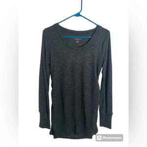 Liz Lange Maternity for Target Long Sleeve Green Top